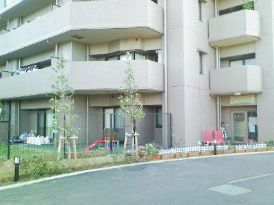 東京都足立区東和3-13-1にある、保育のお仕事求人