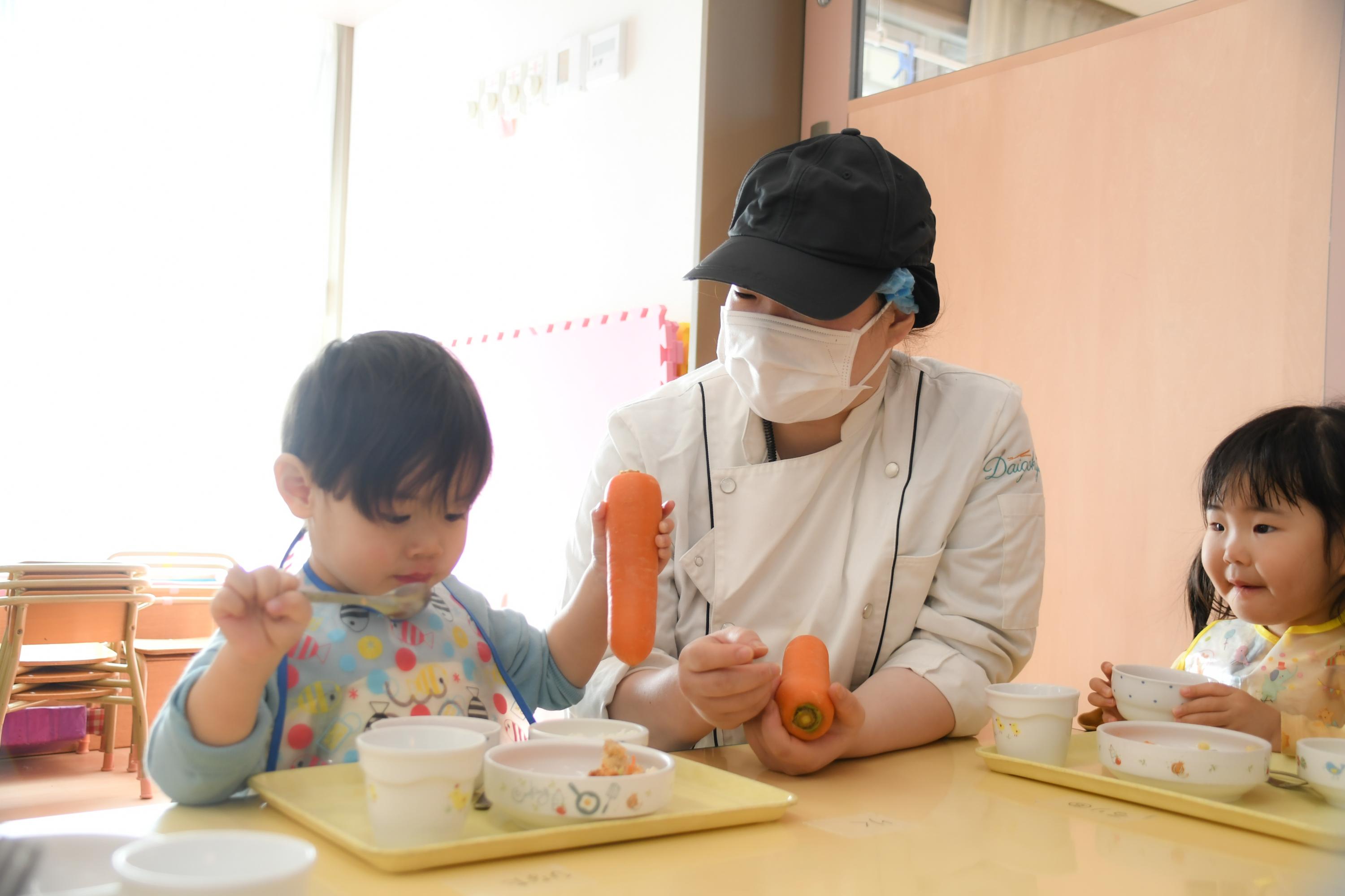 日暮里・舎人ライナー 谷在家駅にある給食調理・栄養士のお仕事求人