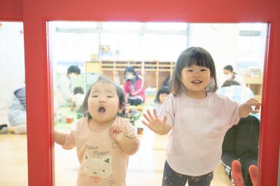 千葉県佐倉市ユーカリが丘4-1-1　　ウエストタワーにある、保育のお仕事求人