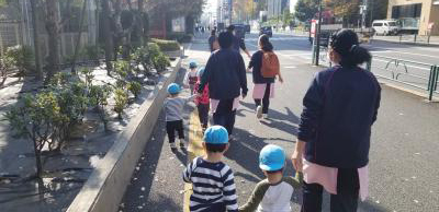 東京都豊島区高田3-20-1 斉藤ビル1階にある、保育のお仕事求人