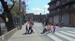 東京都東村山市栄町3-5-11　プロスパートウマ1階にある、保育のお仕事求人