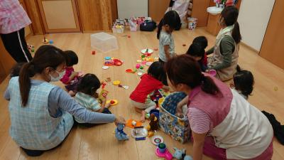 東京都足立区江北4-19-6にある、保育のお仕事求人