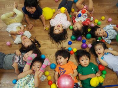 大阪府大阪府箕面市桜井1丁目13-2ハレリア桜井101号にある、保育のお仕事求人