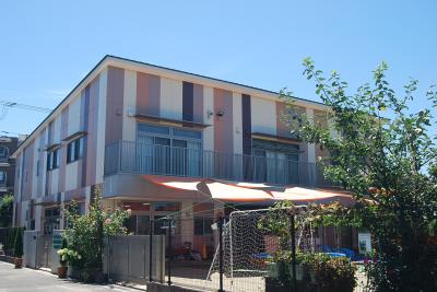 東京都小金井市緑町1-6-17小金井けやきの森認定こども園にある、保育のお仕事求人