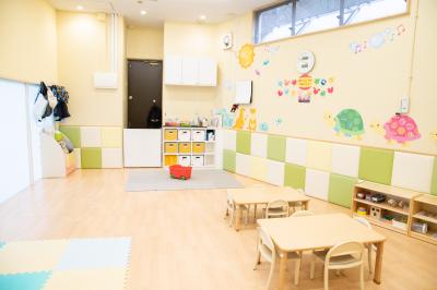 東京都江東区亀戸1丁目40-8　協和第三ビル1階にある、保育のお仕事求人