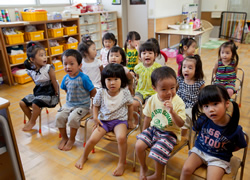 京都府京都市山科区東野八反畑町57-8にある、保育のお仕事求人