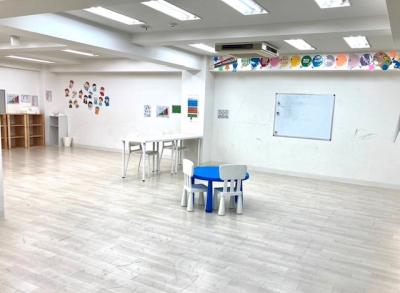 神奈川県横浜市鶴見区鶴見中央3-21-7　リエス鶴見二階にある、発達支援・児童指導員のお仕事求人